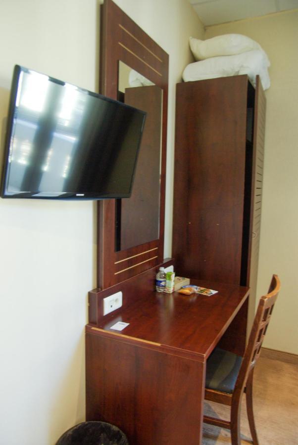 Le Noailles Hotell *